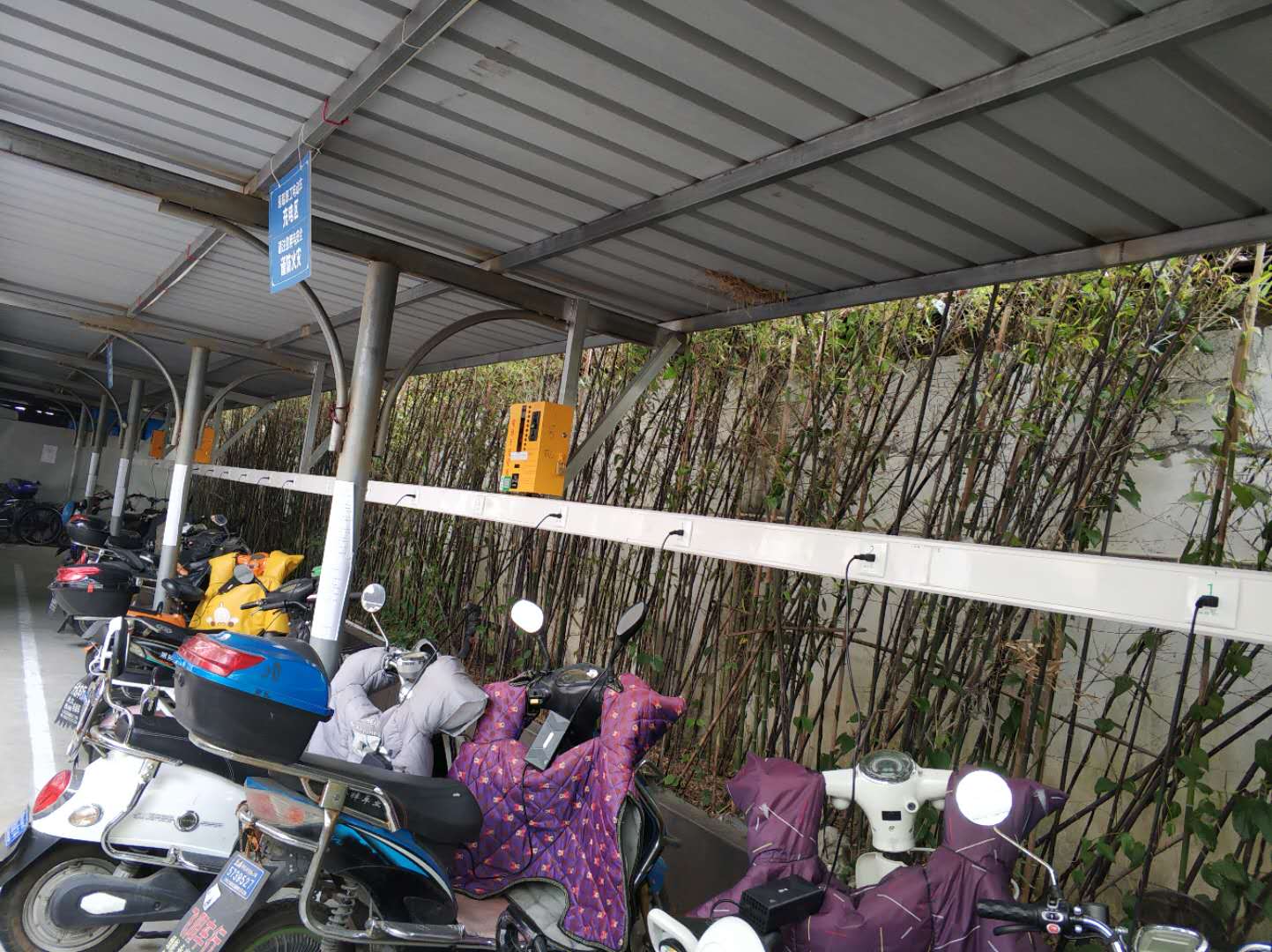 电瓶车充电站投放